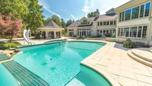 Eminems 0M Net Worth Where Celebs Invest 2024's mansion in Oakland County